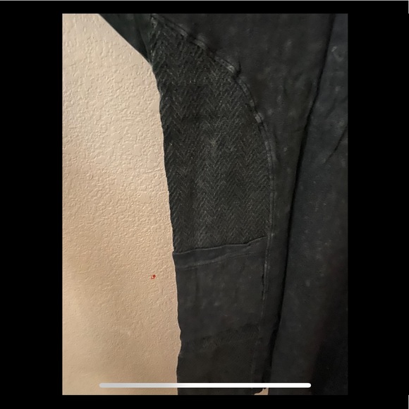 **BRAND NEW** Women’s oversized dress - Picture 2 of 9